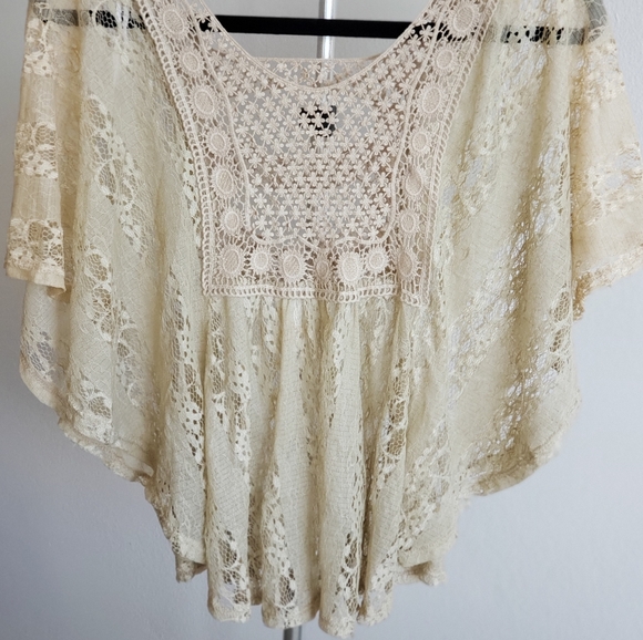 Lace blouse - Picture 2 of 8
